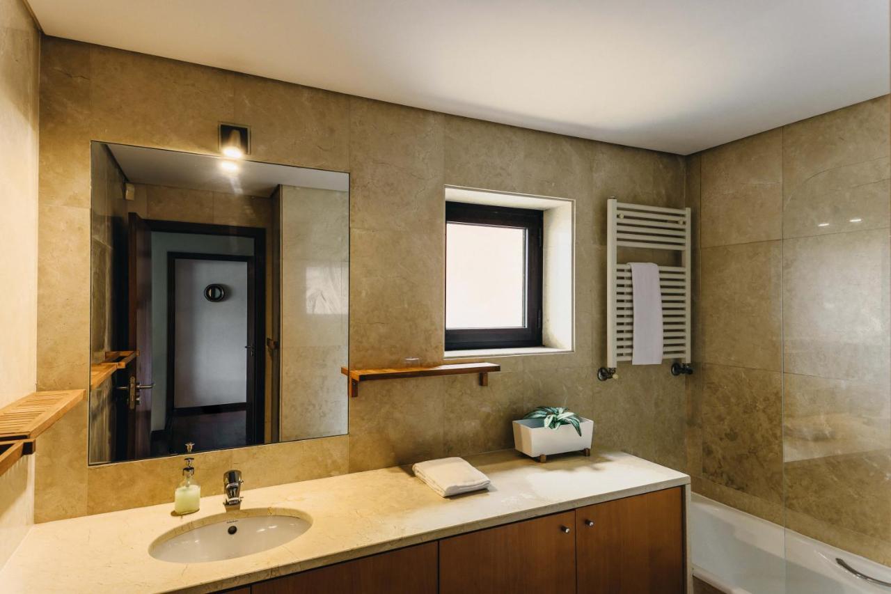 Riverfront Haven Family'S Choice With Free Garage ปอร์โต ภายนอก รูปภาพ